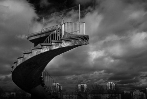 "lost stairway" - Raphael Goetter